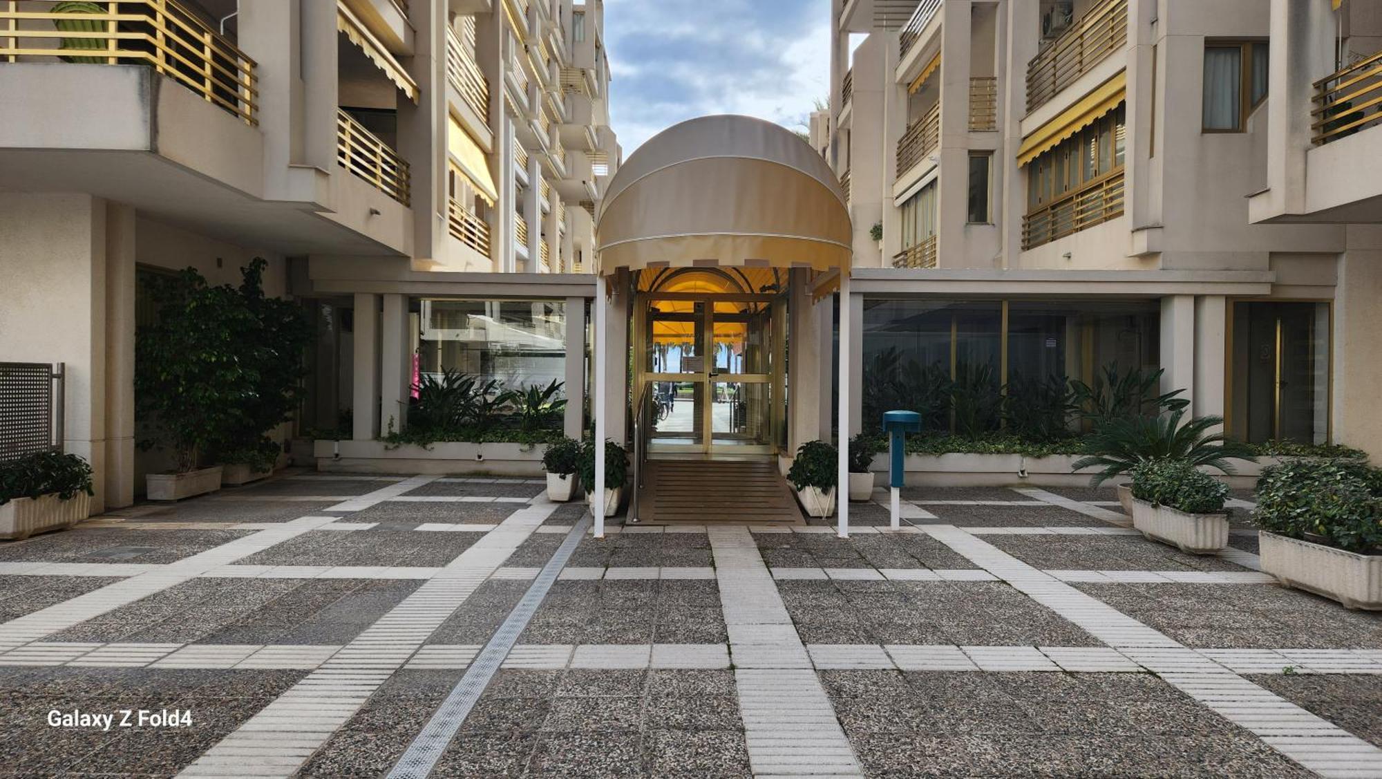 Apartments Novelty Salou Exterior photo